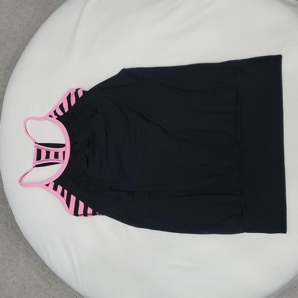 Lululemon no limits tank size 6 black and pink - Picture 4 of 8